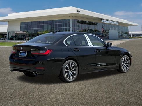 New 2026 BMW 330i Sedan w/ Premium Package RWD image 10
