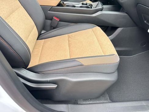 New 2026 Chevrolet Equinox ACTIV FWD image 15