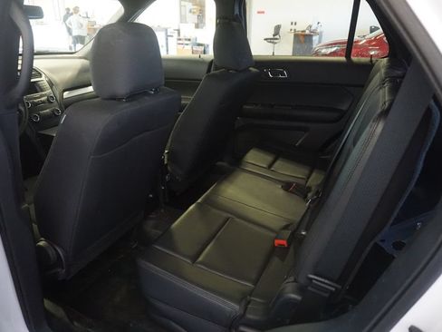 Used 2019 Ford Explorer 4WD Police Interceptor image 17