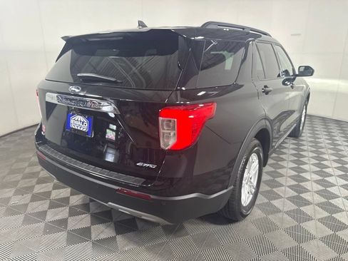 Used 2022 Ford Explorer XLT w/ Equipment Group 202A AWD/4WD image 10