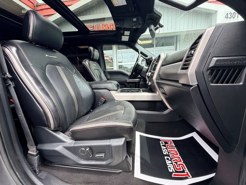 Used 2020 Ford F250 Platinum w/ FX4 Off-Road Package AWD/4WD image 41