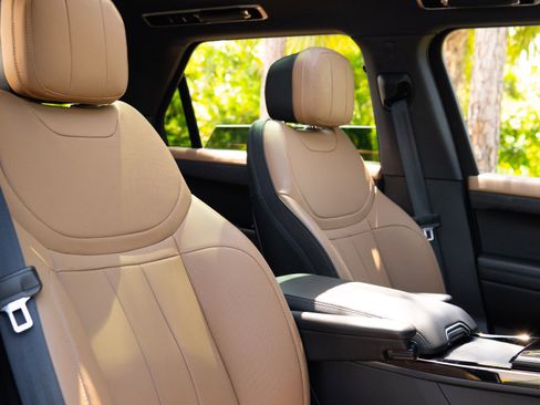 Used 2025 Land Rover Range Rover Sport Dynamic SE AWD/4WD image 60