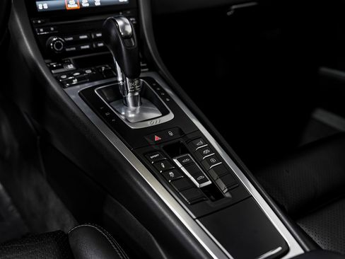 Used 2017 Porsche 911 Targa 4 AWD/4WD image 19