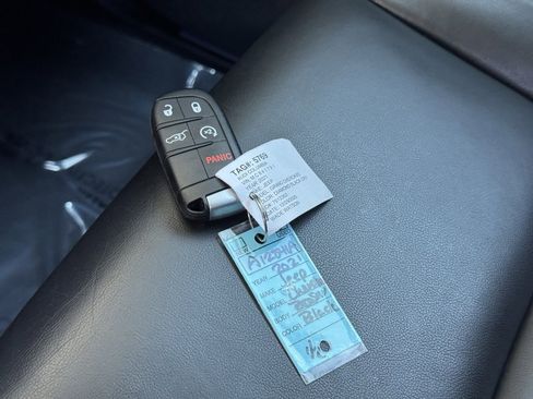 Used 2021 Jeep Grand Cherokee Limited w/ Premium Lighting Group image 37