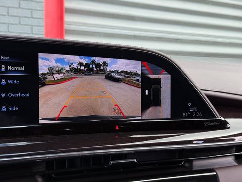 Used 2022 Cadillac Escalade ESV Sport Platinum image 31