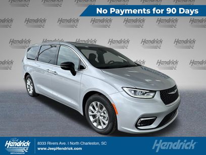 Used 2026 Chrysler Pacifica Limited