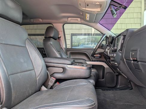 Used 2017 Chevrolet Silverado 1500 LT w/ All Star Edition AWD/4WD image 22