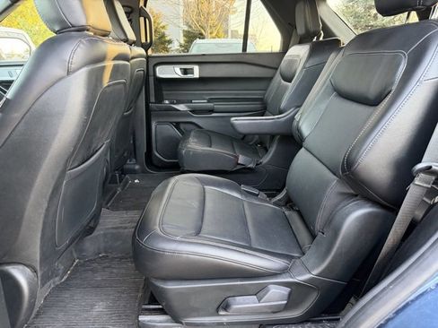 Used 2020 Ford Explorer Limited image 11