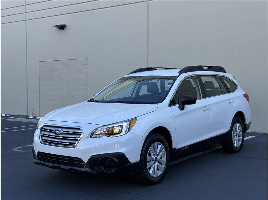 Used 2017 Subaru Outback 2.5i AWD/4WD image 4