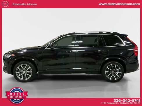 Used 2019 Volvo XC90 T5 Momentum w/ Multimedia Package image 3