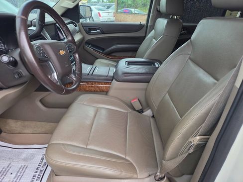 Used 2015 Chevrolet Tahoe LTZ AWD/4WD image 10
