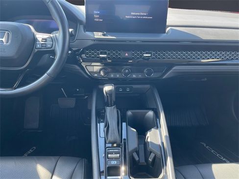 Used 2023 Honda Accord EX-L image 11