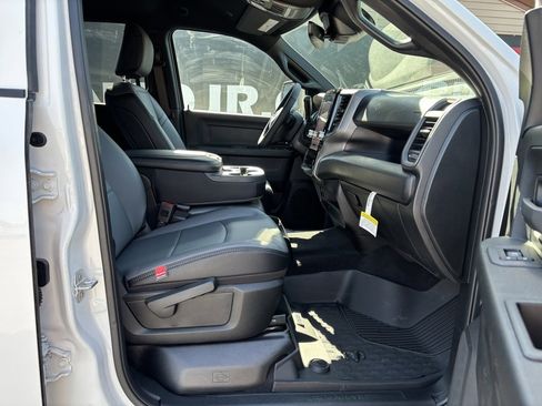 New 2026 RAM 2500 Tradesman image 32