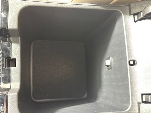 Used 2023 Jeep Grand Cherokee 4WD 4xe w/ Luxury Tech Group II image 32