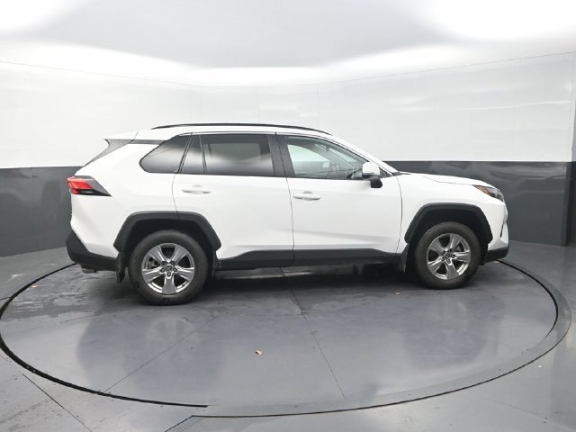 Used 2025 Toyota RAV4 XLE w/ Convenience Package AWD/4WD image 9