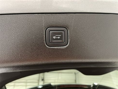 Certified 2023 Chevrolet Blazer LT w/ Convenience Package image 19