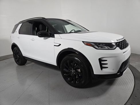 Used 2025 Land Rover Discovery Sport Dynamic SE AWD/4WD image 16