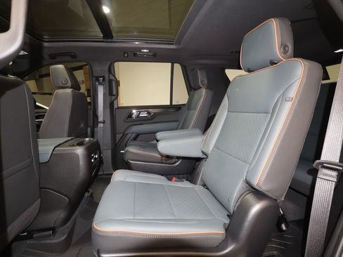 Used 2026 GMC Yukon AT4 w/ AT4 Premium Package AWD/4WD image 27