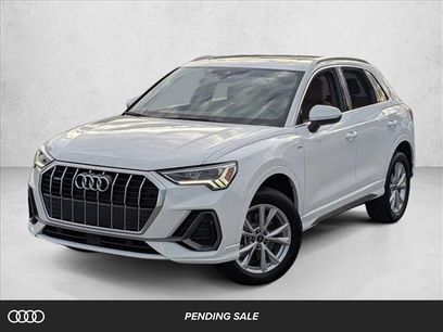 Certified 2025 Audi Q3 2.0T Premium w/ Convenience Package