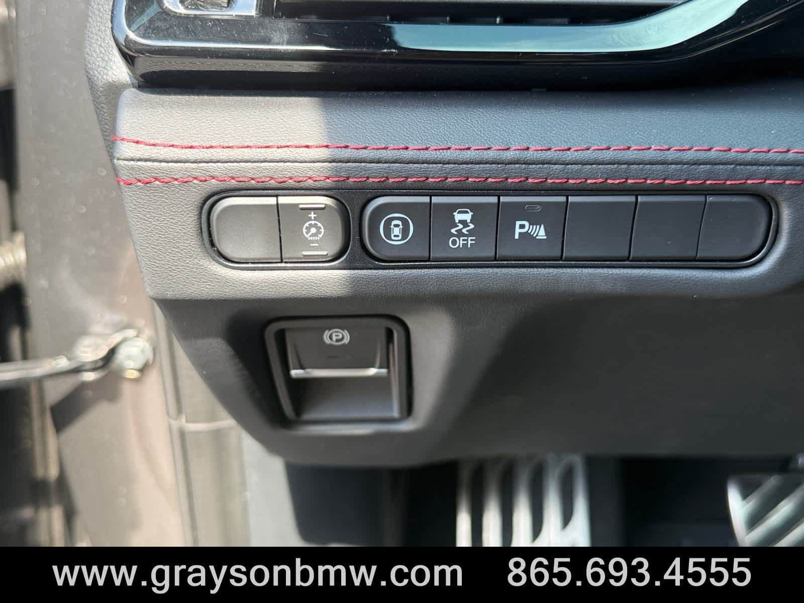 Used 2025 Acura MDX A-Spec AWD/4WD image 32