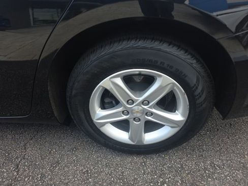 Used 2022 Chevrolet Malibu LS FWD image 11