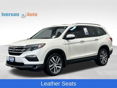 Used 2018 Honda Pilot Touring image 4