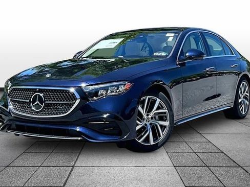 New 2026 Mercedes-Benz E 350 4MATIC Sedan image 2