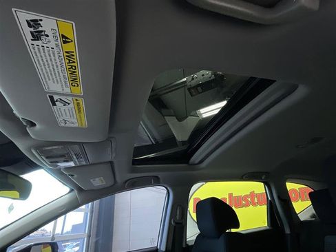 Used 2017 Honda CR-V EX image 17