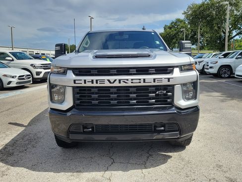 Used 2022 Chevrolet Silverado 2500 Custom w/ Custom Value Package AWD/4WD image 2