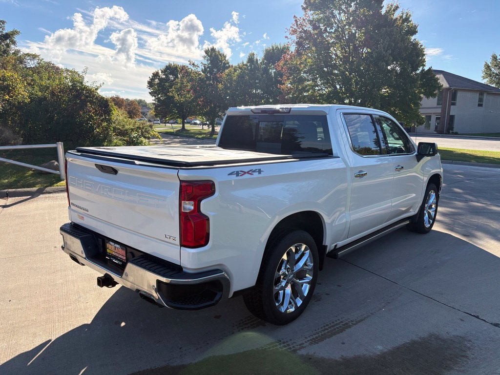 Used 2020 Chevrolet Silverado 1500 LTZ w/ LTZ Plus Package AWD/4WD image 9