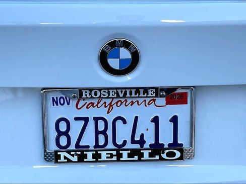 Used 2015 BMW 320i Sedan image 11