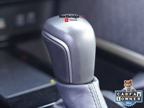 Used 2025 Toyota Camry XLE FWD image 33