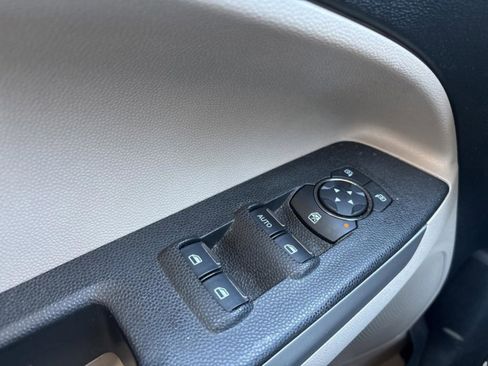 Used 2021 Ford EcoSport S image 20