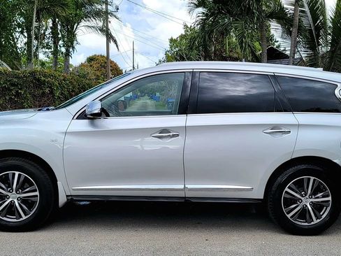 Used 2019 INFINITI QX60 Luxe w/ Essential Package image 14