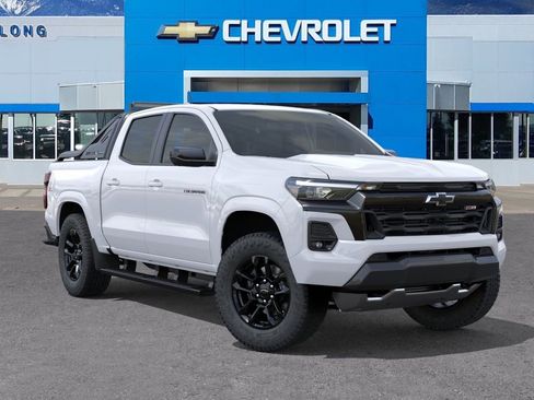 New 2026 Chevrolet Colorado Z71 w/ Midnight Edition AWD/4WD image 7