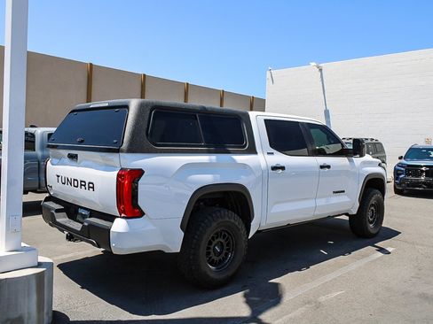 Used 2024 Toyota Tundra Limited AWD/4WD image 7