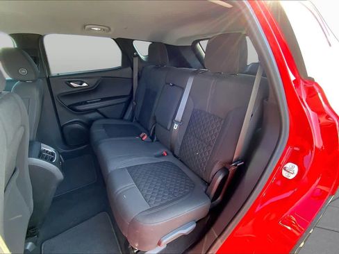 Used 2022 Chevrolet Blazer LT FWD image 21