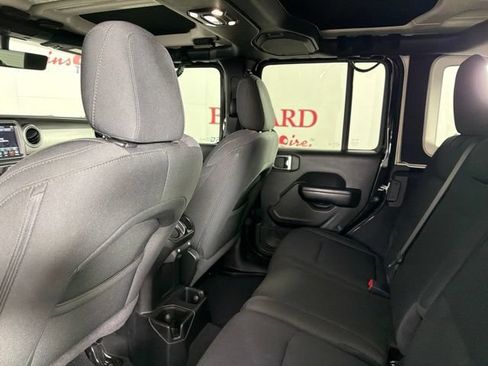 Used 2021 Jeep Wrangler Unlimited Sport AWD/4WD image 14