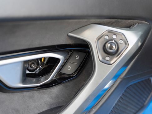 Used 2016 Lamborghini Huracan LP 580-2 image 17