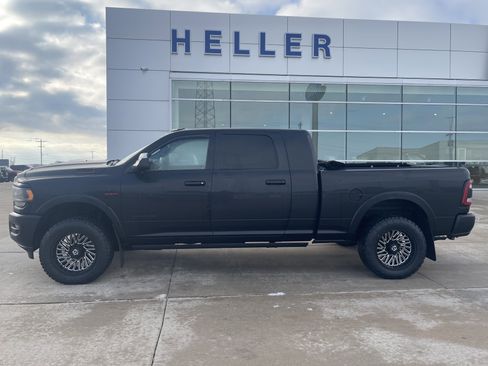 Used 2021 RAM 3500 Limited image 3