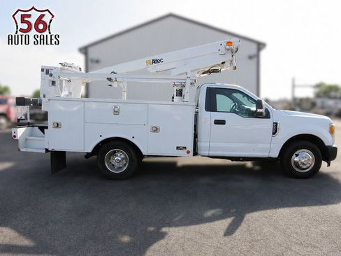 Used 2017 Ford F350 XL w/ Power Equipment Group RWD image 1