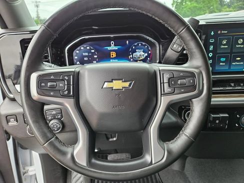 Used 2025 Chevrolet Silverado 2500 LT w/ Convenience Package AWD/4WD image 27