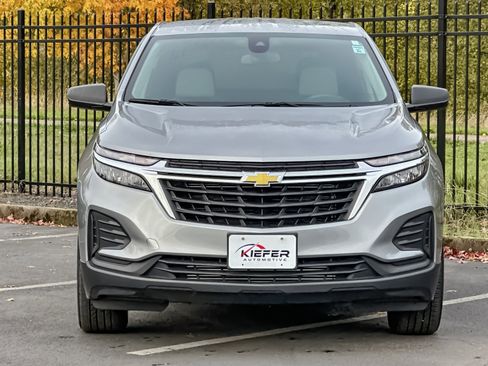 Used 2024 Chevrolet Equinox LS image 9