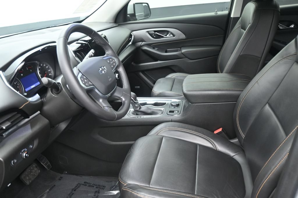 Used 2021 Chevrolet Traverse RS FWD image 12