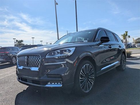 Used 2023 Lincoln Aviator Black Label w/ Dynamic Handling Package image 8