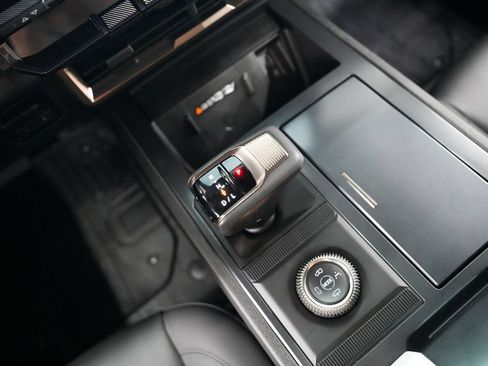 Used 2024 GMC Hummer EV 2X AWD/4WD image 27