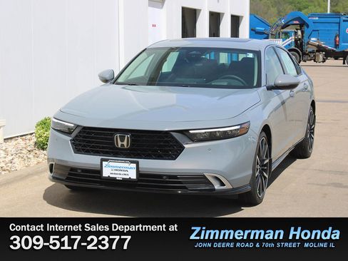 New 2026 Honda Accord Touring image 5