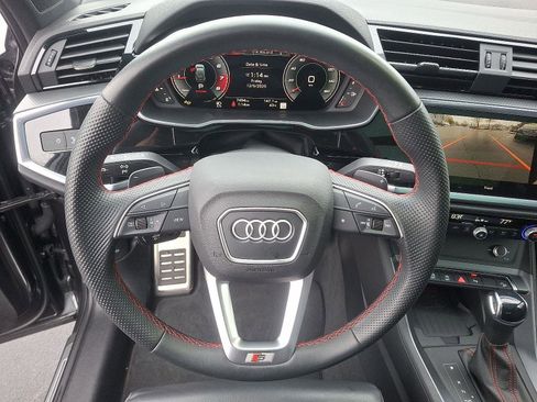 Certified 2025 Audi Q3 2.0T Premium Plus w/ Premium Plus Package image 20