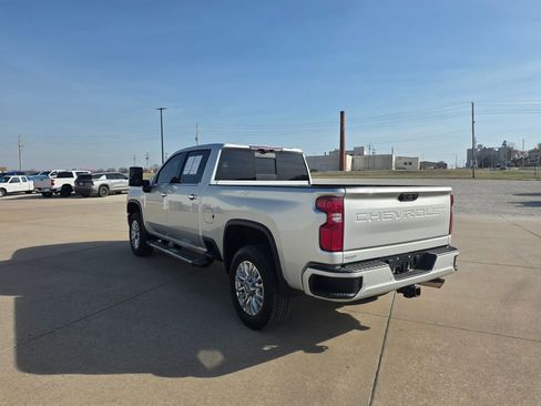 Used 2022 Chevrolet Silverado 2500 High Country AWD/4WD image 5