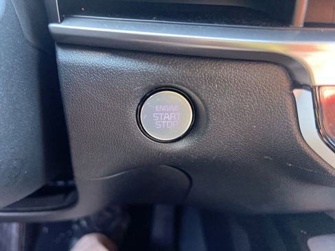 Certified 2025 Kia Sorento S image 56